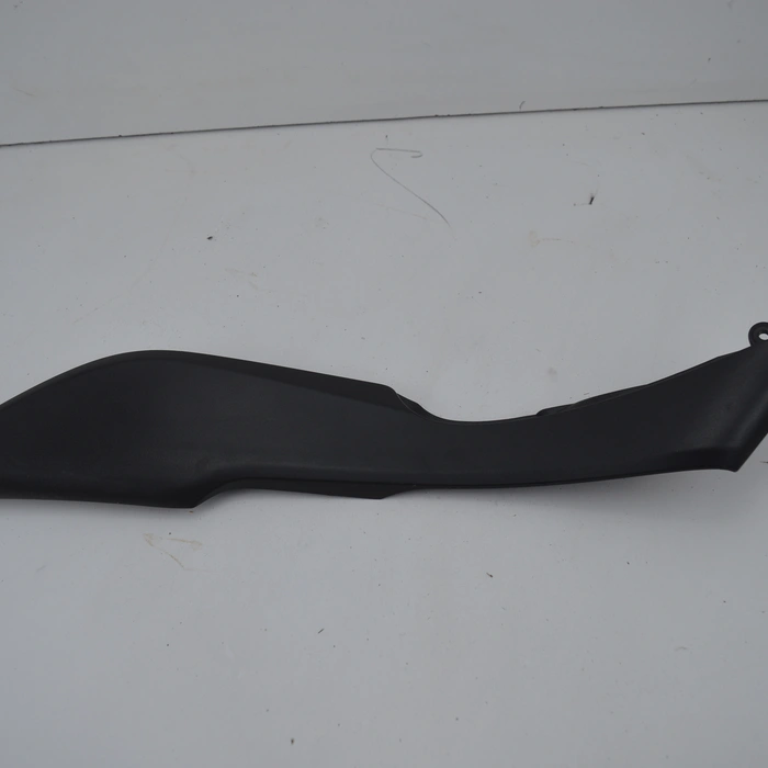 Carénage entre jambe gauche versys de 2007 a 2009 kawasaki