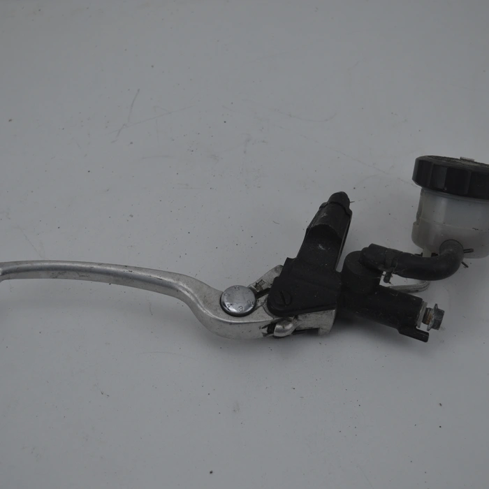 Maître cylindre de frein avant Sv 1000 de 2003 a 2005 suzuki