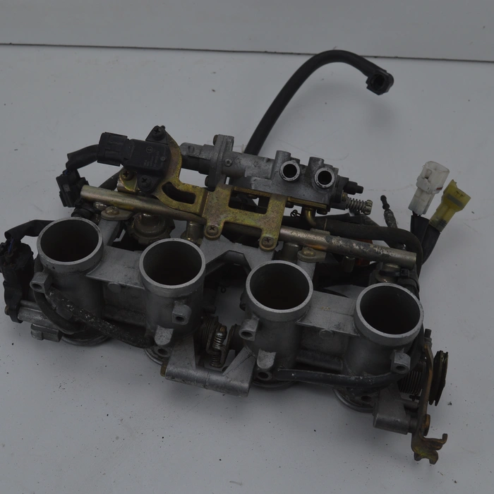Rampe injection fz6 de 2004 a 2006 yamaha