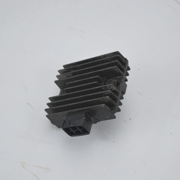 Régulateur de tension versys de 2007 a 2009 kawasaki
