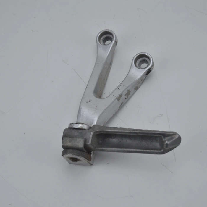 Repose-pied passager droit zx6r de 1998 a 1999 kawasaki