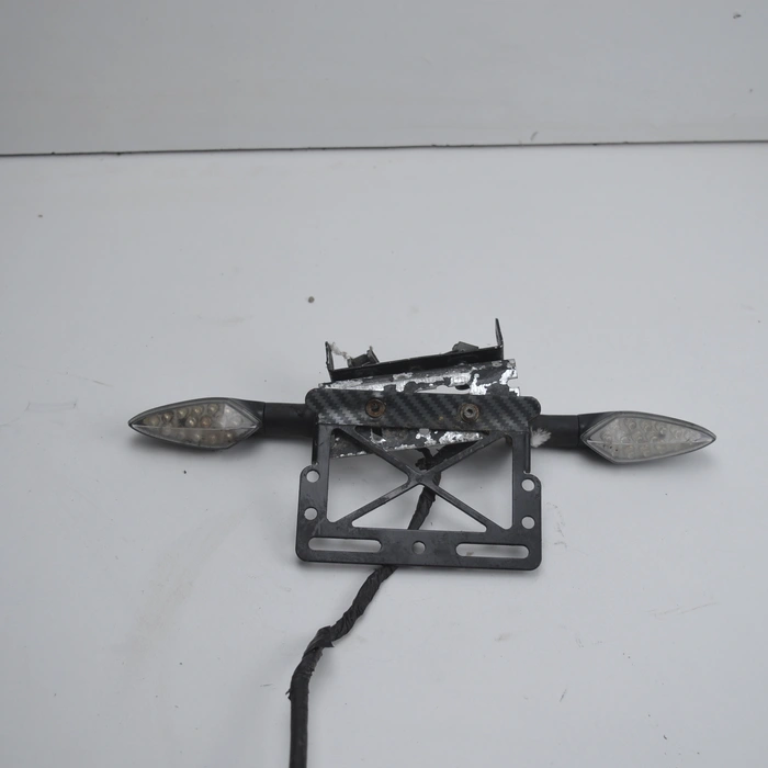 Support de plaque arriere fz6 fazer de 2004 a 2006 yamaha
